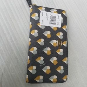 Coach 💙 Accordian Wallet